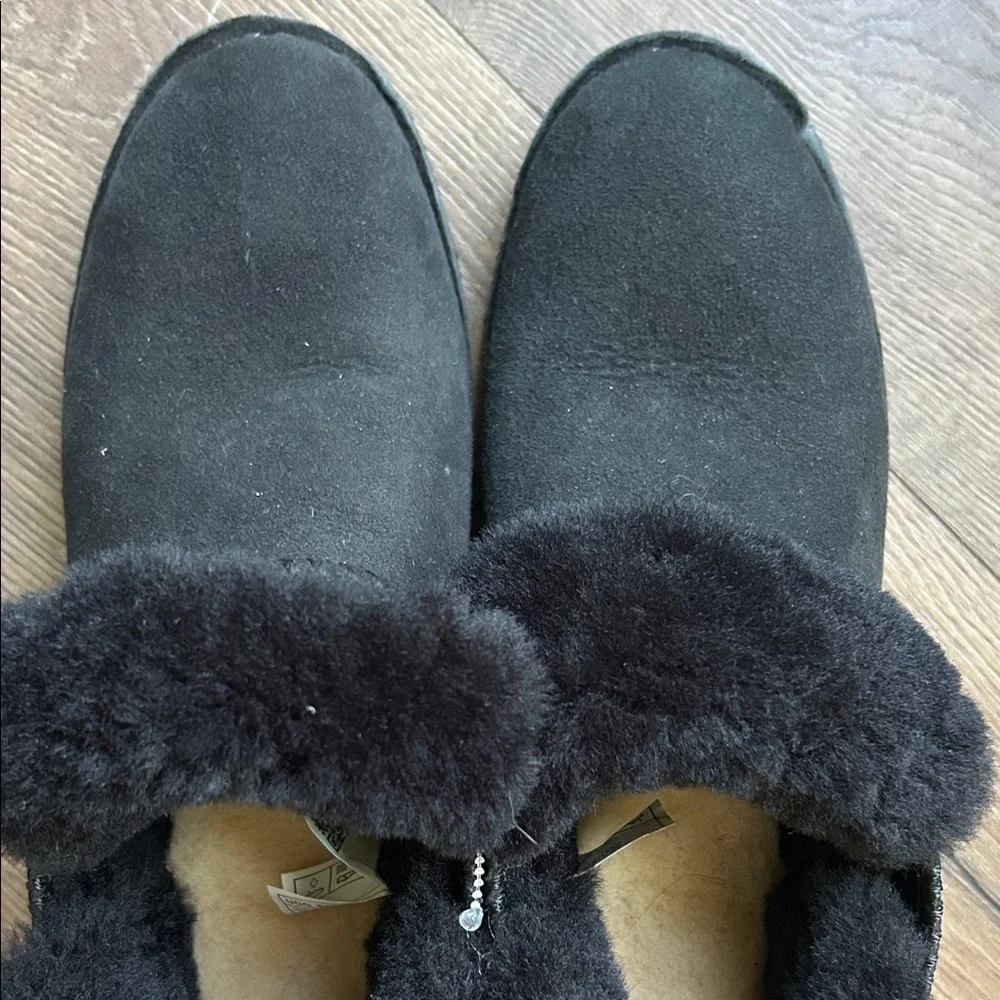 Ugg Pure Black Suede Ankle Boots with Fur Trim !! 7.5